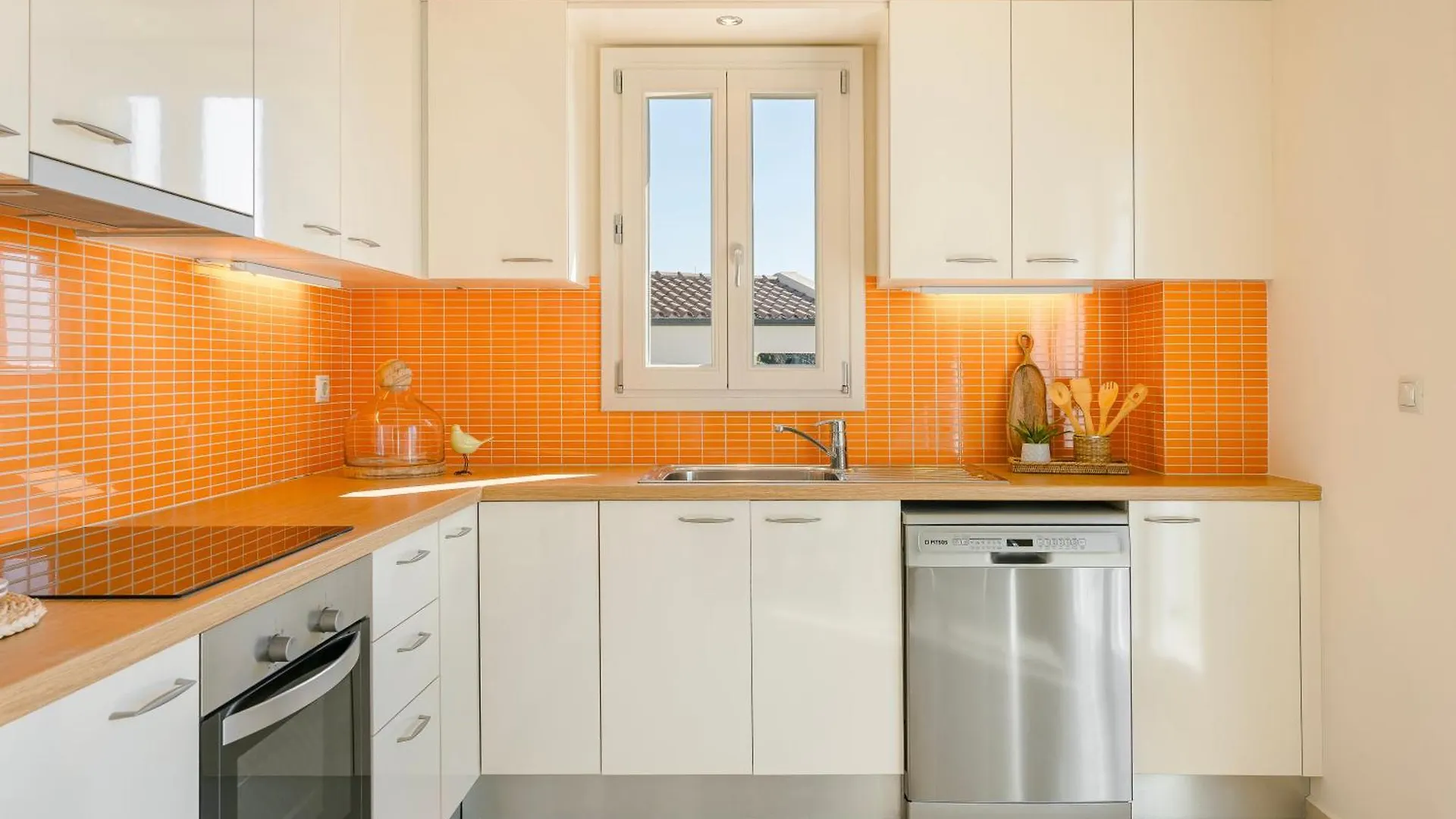 Alma Luxury Residences- Eos Apartment 3 Efl 0*,  Greece